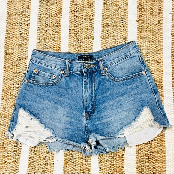 Forever 21 denim lace pockets distressed style mom shorts high rise medi… - Picture 3 of 5
